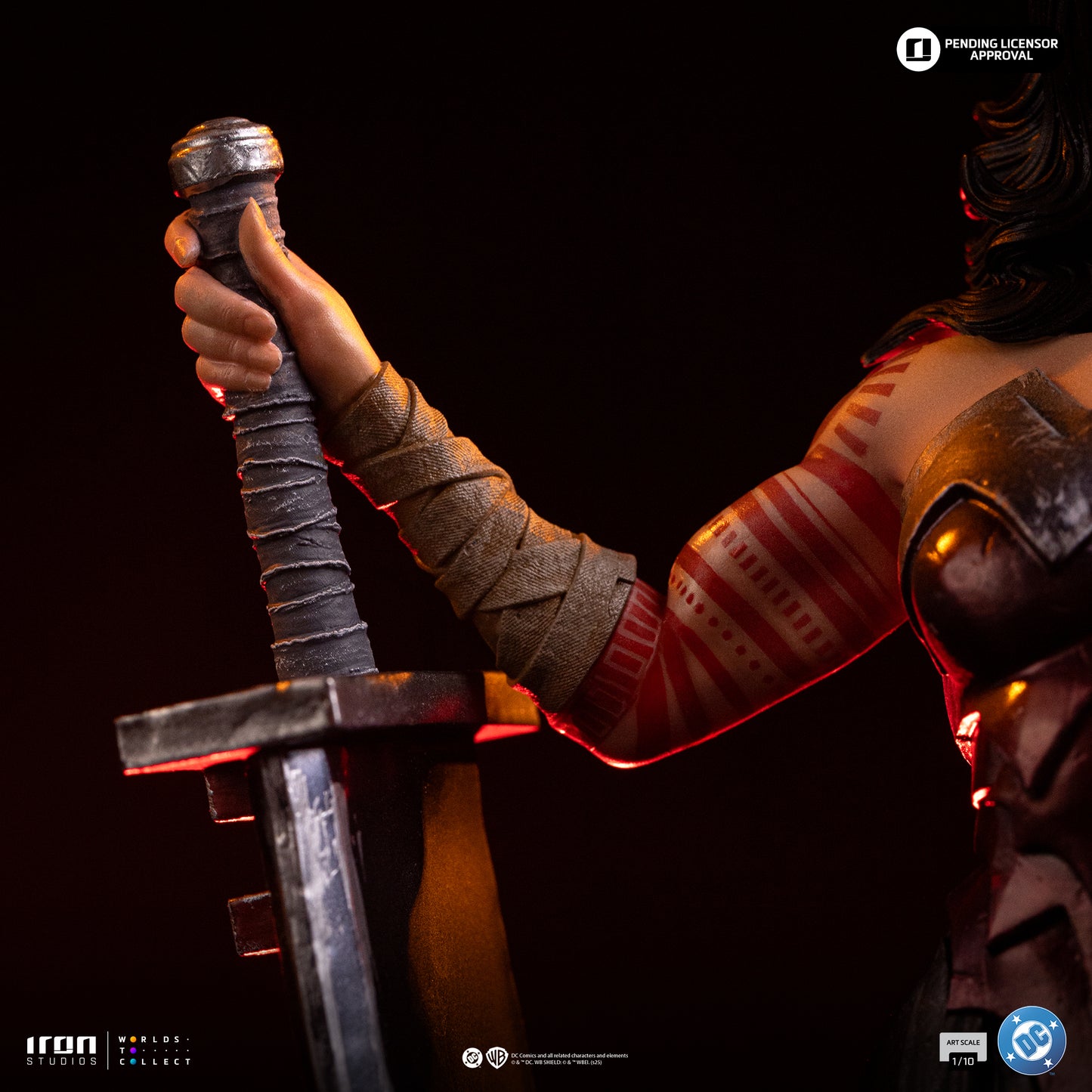 ABSOLUTE WONDER WOMAN 1:10 Art Scale Statue-14