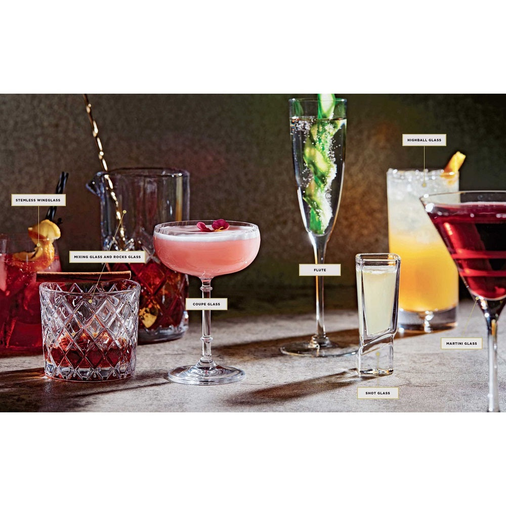 Gotham City Cocktails: Official Handcrafted Food & Drinks from the World of Batman (Hardcover)