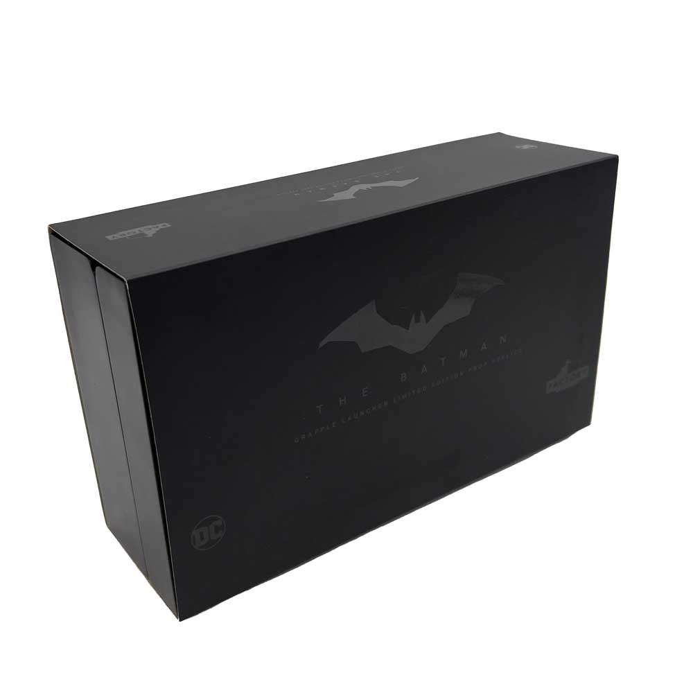 THE BATMAN Grapple Launcher Limited Edition Replica