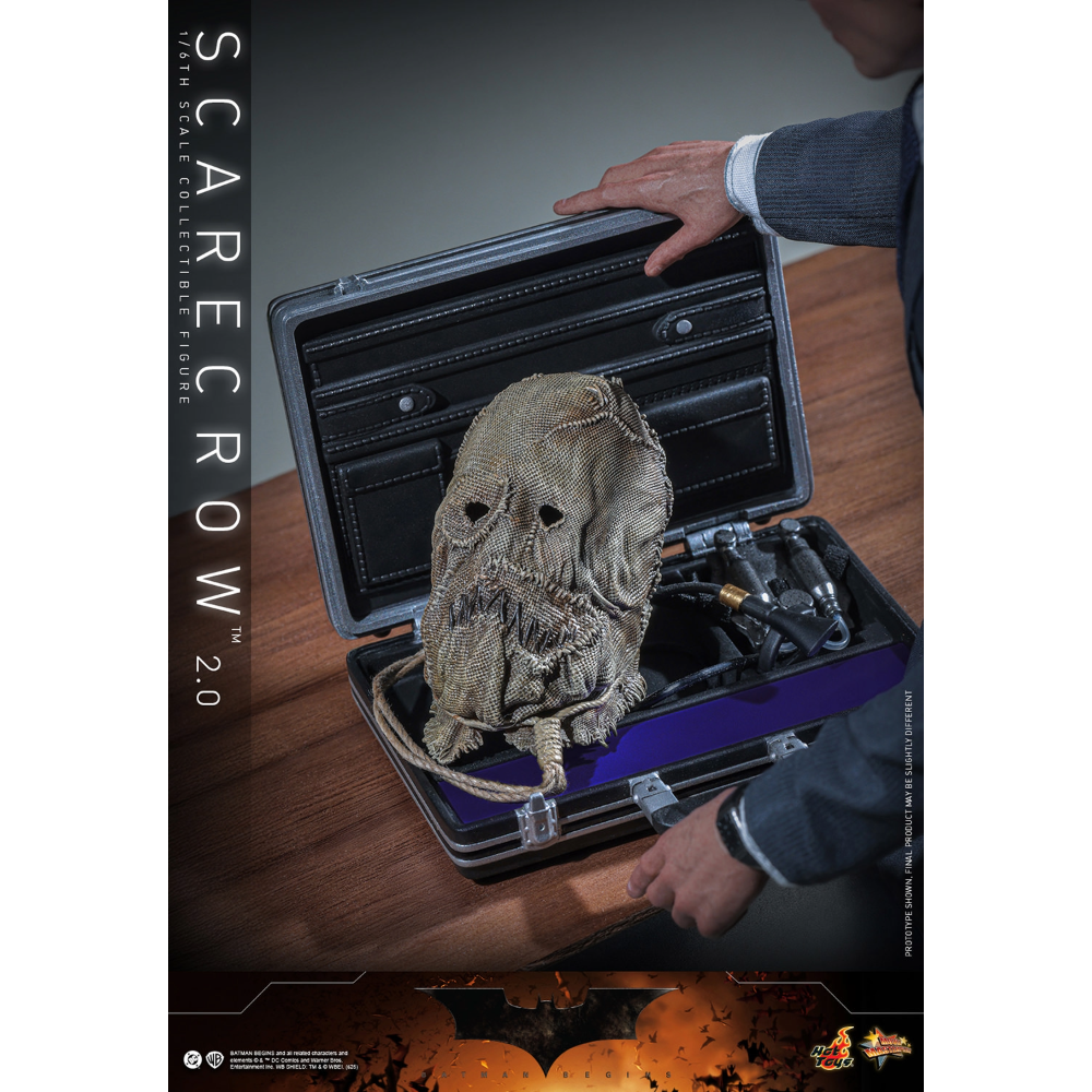 BATMAN BEGINS Scarecrow™ (2.0) Sixth Scale Figure
