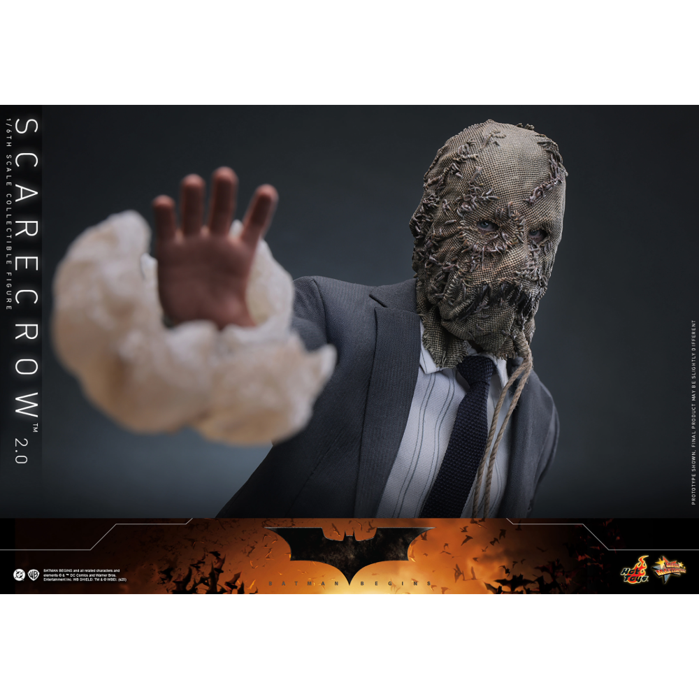 BATMAN BEGINS Scarecrow™ (2.0) Sixth Scale Figure