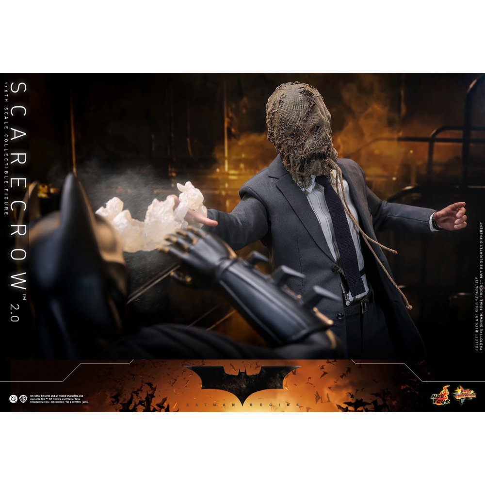 BATMAN BEGINS Scarecrow™ (2.0) Sixth Scale Figure