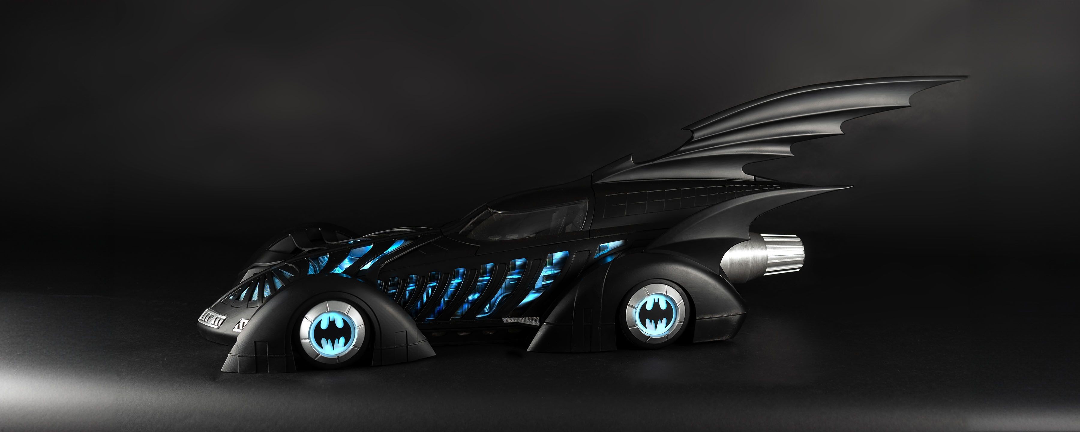 1/6 Batman Forever Batmobile Collectible Vehicle