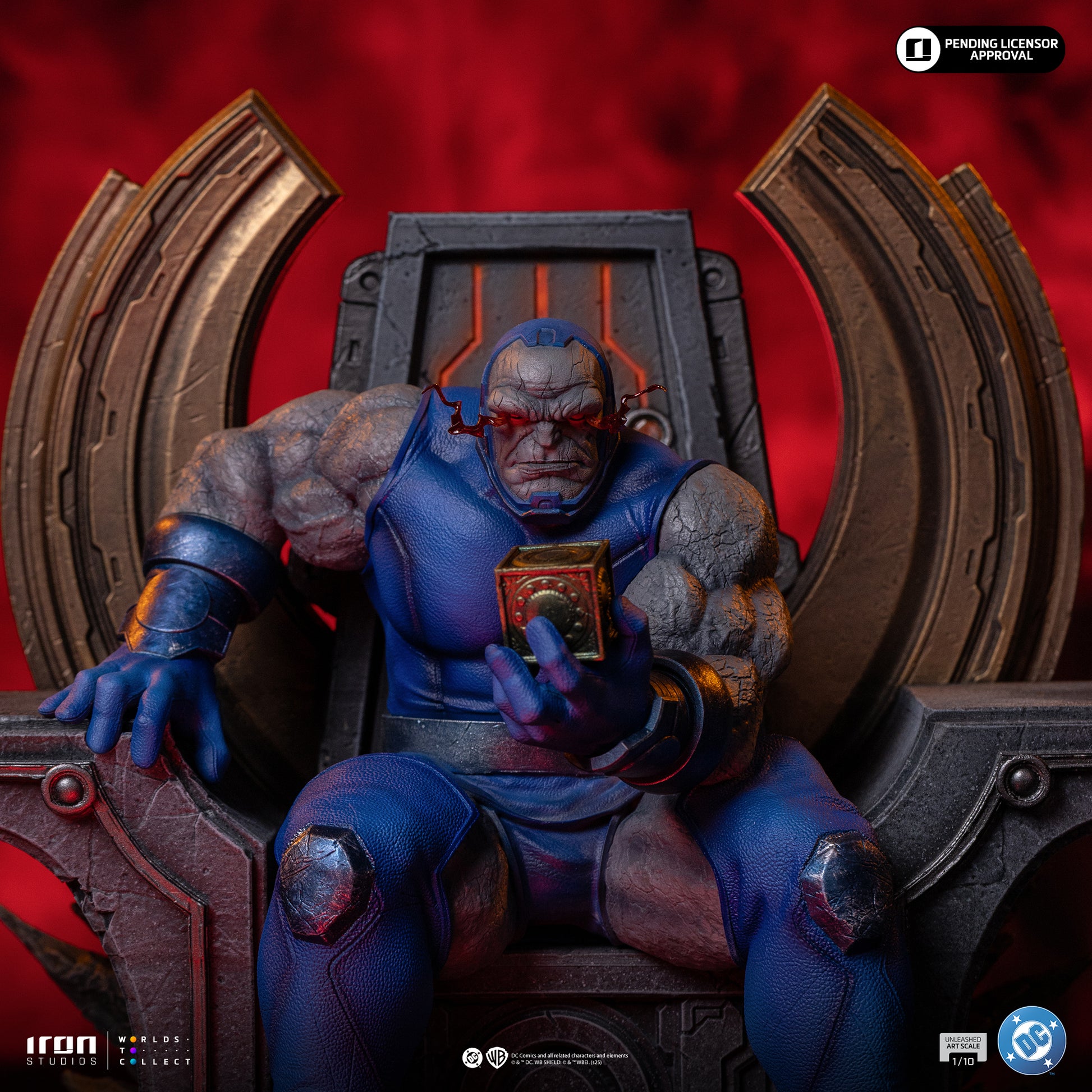 Darkseid Unleashed 1:10 Scale Statue Iron Studios-5