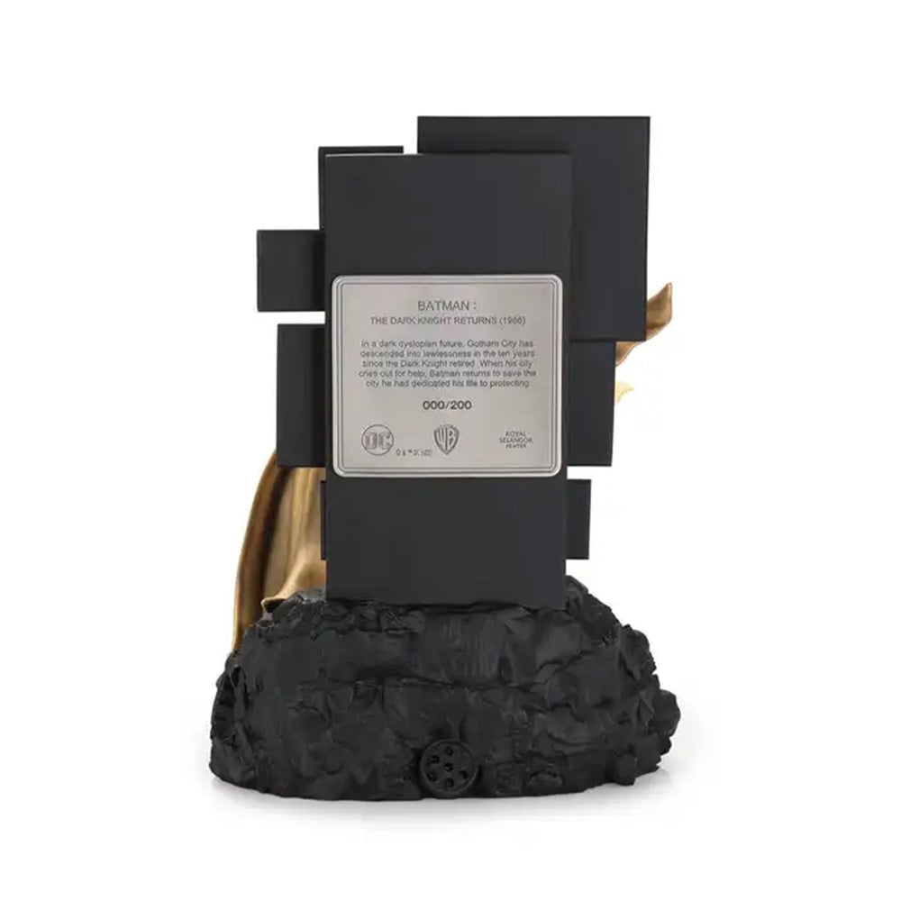 BATMAN The Dark Knight Returns Limited Edition Statue-4
