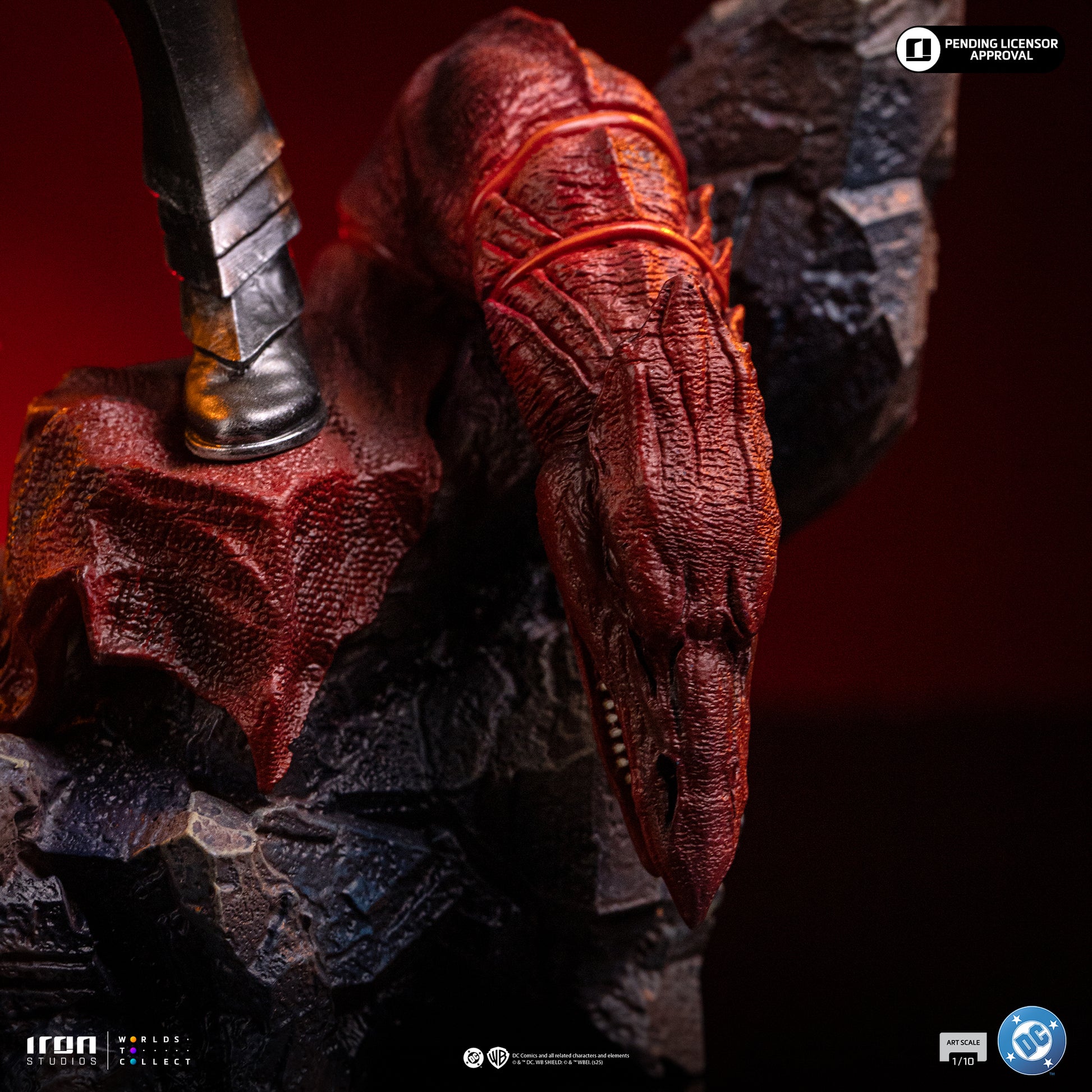 ABSOLUTE WONDER WOMAN 1:10 Art Scale Statue-13