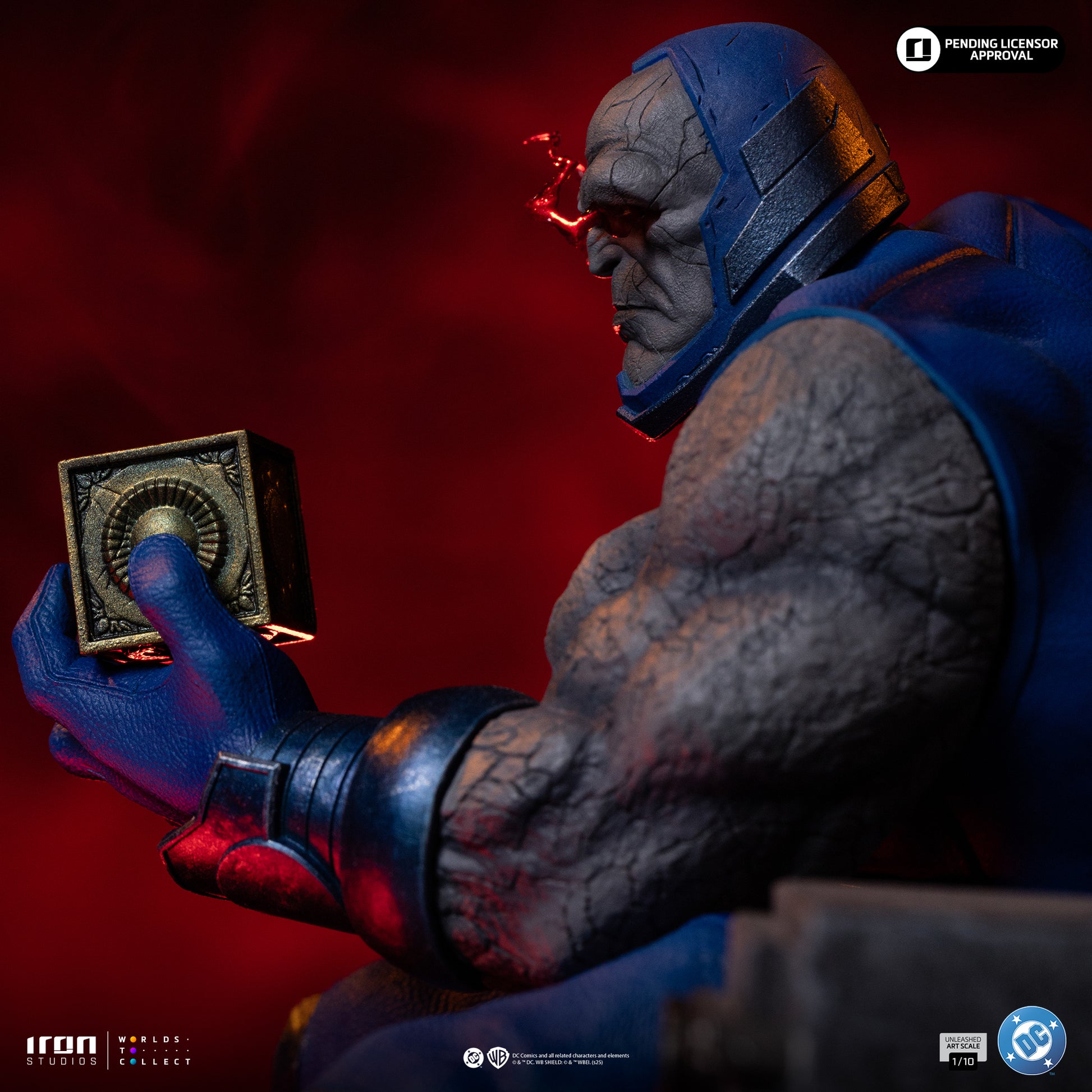 Darkseid Unleashed 1:10 Scale Statue Iron Studios-9