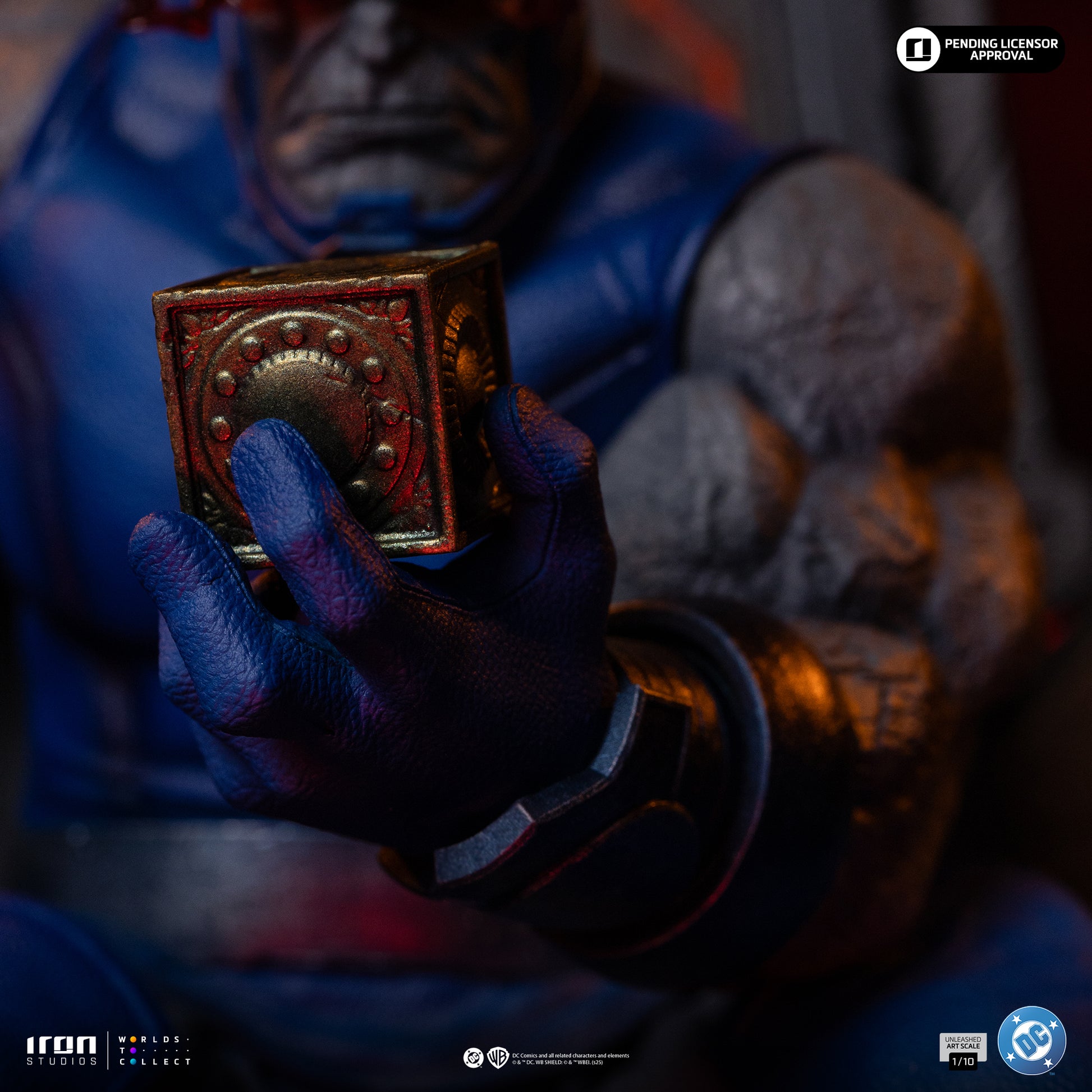 Darkseid Unleashed 1:10 Scale Statue Iron Studios-11