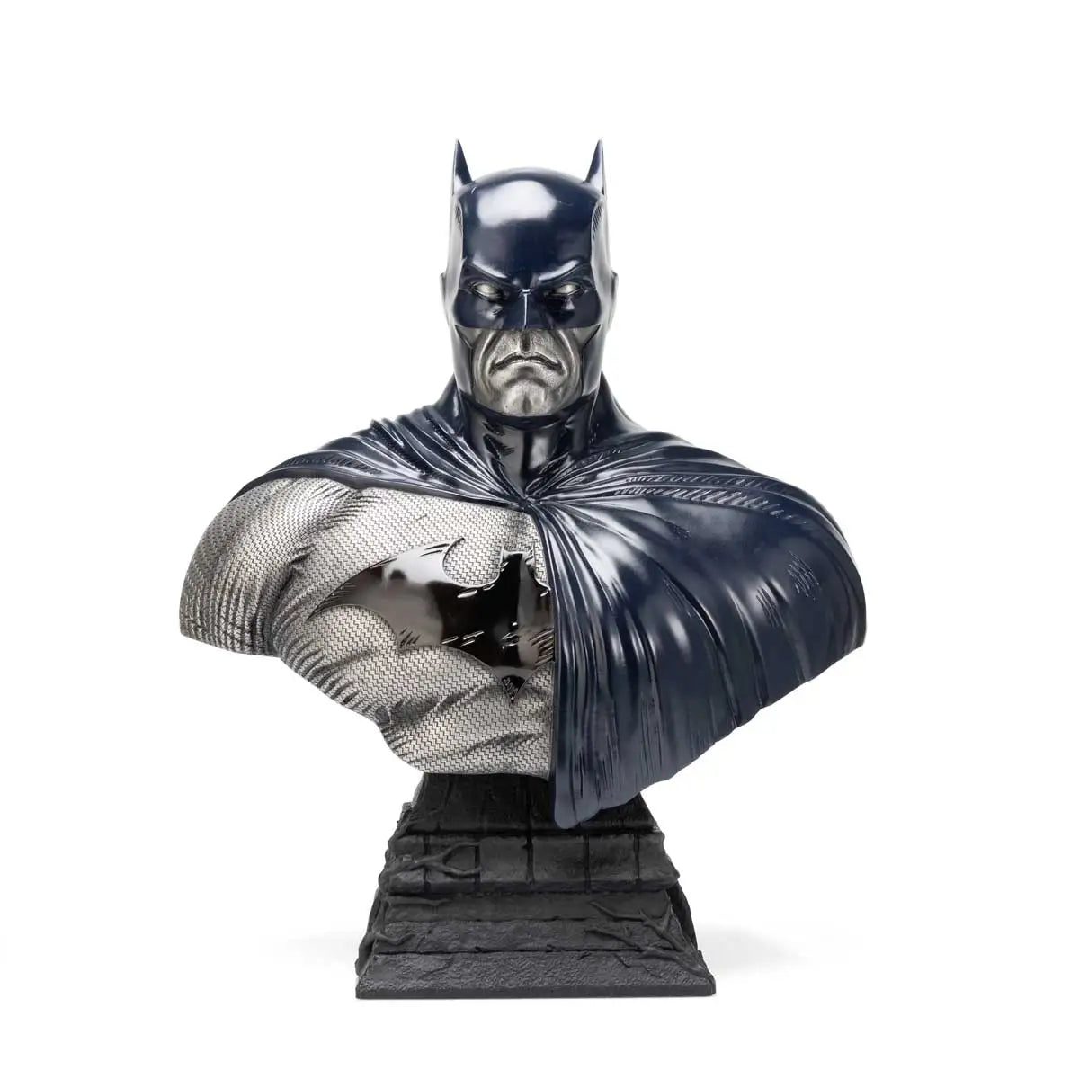 Batman Rises Bust BATMAN Limited Edition Bust – DC Shop