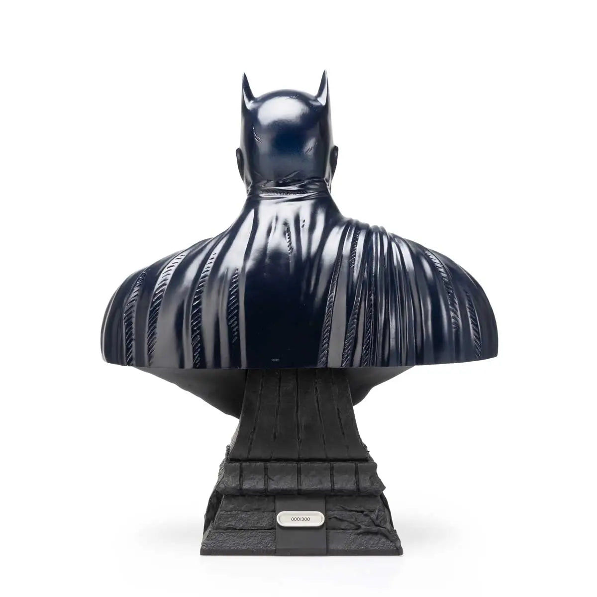 Batman Rises Bust BATMAN Limited Edition Bust – DC Shop