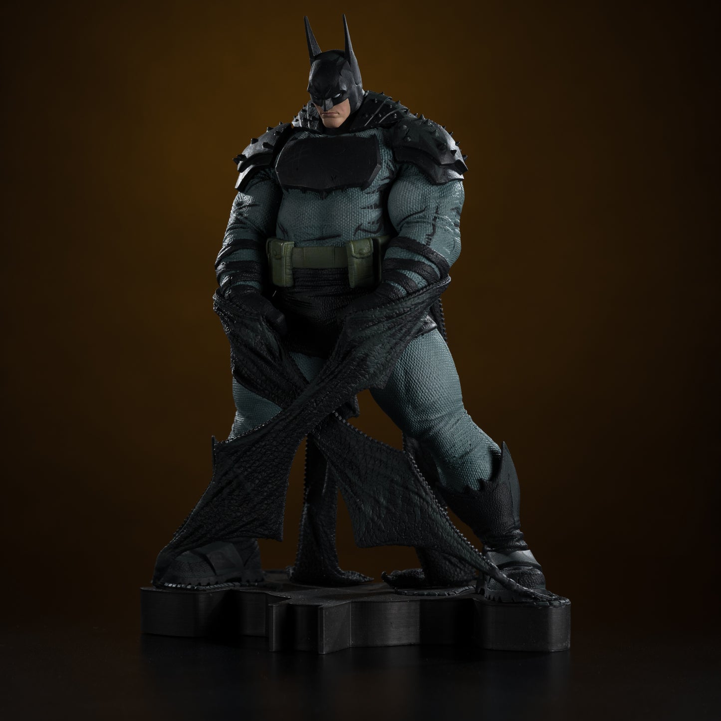 ABSOLUTE BATMAN by Nick Dragotta McFarlane Toys DC Direct Resin Statue-3