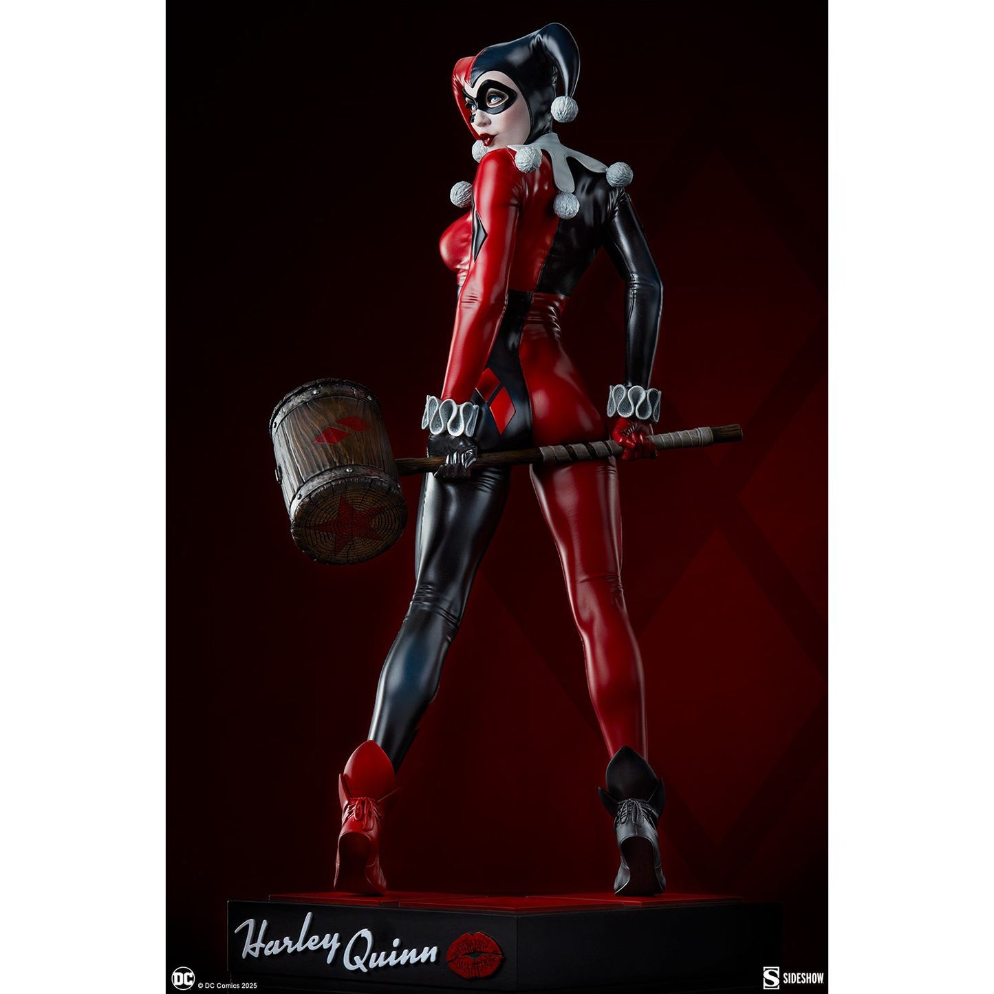 HARLEY QUINN™ Premium Format™ Figure
