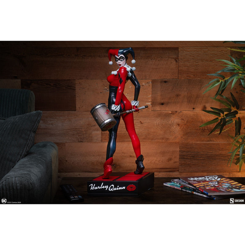 HARLEY QUINN Premium Format Figure