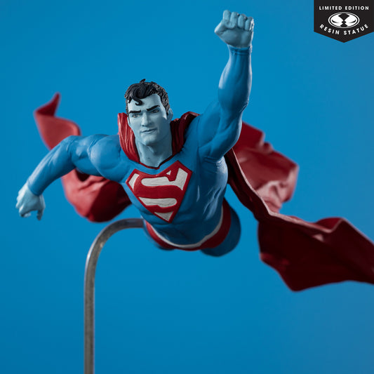SUPERMAN McFarlane Toys Red and Blue: Superman by Lee Bermejo 1:10 Scale Resin Statue