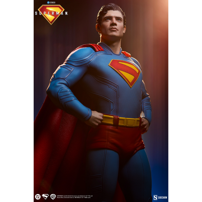 SUPERMAN (2025) Premium Format Figure — Sideshow Premium Format