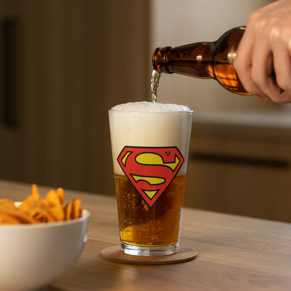 SUPERMAN Logo Pint Glass