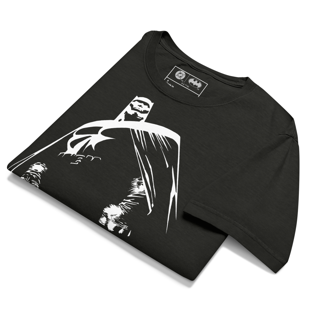 BATMAN: THE DARK KNIGHT RETURNS T-shirt Triumphant Vintage – DC Shop